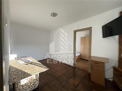 Apartament cu 2 camere, etajul 1, situat in zona Sagului