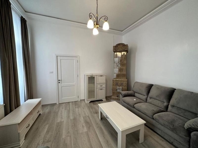 APARTAMENT CU 2 CAMERE IN PIATA UNIRII