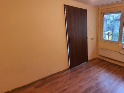 Apartament cu 2 camere la curte comuna aproape de stadion, Elisabetin - ID V5108