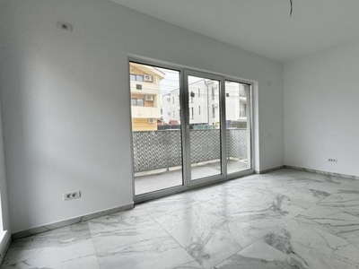 Apartament cu 3 camere cu gradina proprie in Giroc, zona Braytim