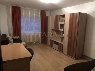 Apartament cu 3 camere de vanzare in zona Zorilor