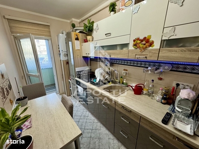 Apartament lux cu 2 camere de închiriat, Oneștilor, cu loc de parcare