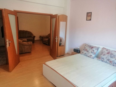 Apartament cu 3 camere Universitate - Nicolae Balcescu