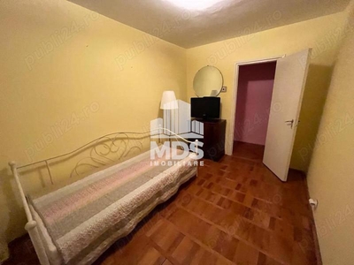 Apartament cu 4 camere la etajul 3