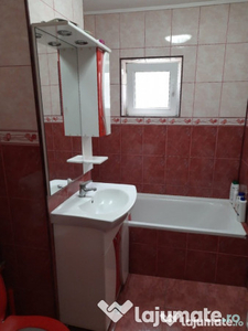 Apartament cu 4 camere zona MFA