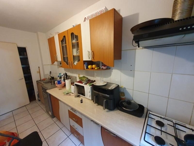 Apartament cu o camera, 43 mp utili, la parter, zona Sagului