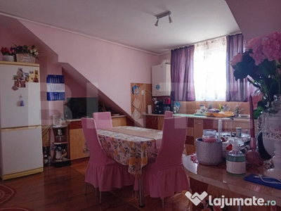 Apartament de 3 camere la vilă