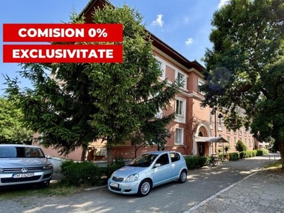 Apartament de vanzare 2 camere decomandat - mobilat si utilat, zona Aeroport