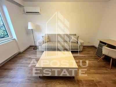 Apartament renovat,decomandat,zona Medicina,2 camere