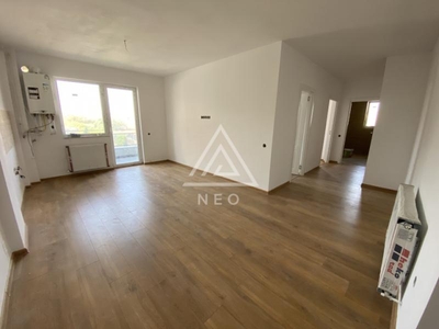 Apartament spre vanzare cu 3 camere Zona Fagului - Floresti!