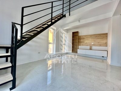 Apartament tip penthouse, bucatarie inchisa, mobilat, situat in Giroc