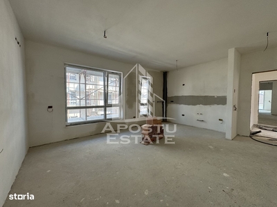 Apartament cu 3 camere, centrala proprie, zona Circumvalatiunii