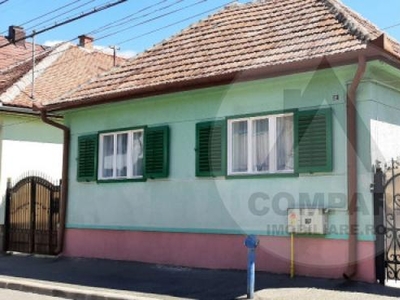 Casa de inchiriat, 2 camere, in Sibiu, zona Trei Stejari