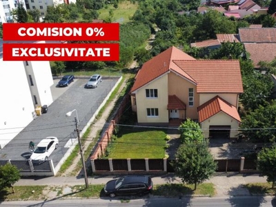 Casa individuala 5 camere, terasa, sera, garaj - Strada Mures