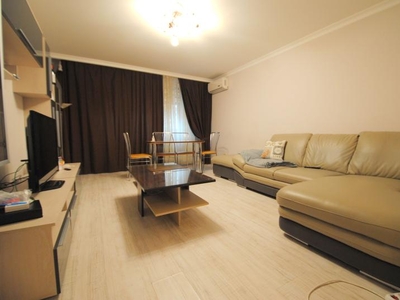 De vanzare apartament 3 camere, Piata Unirii