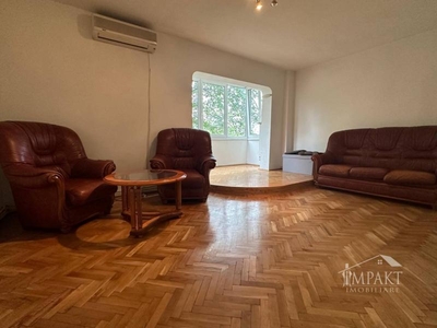 Eleganta clasica in Gheorgheni! Apartament de 3 camere cu parcare si 2 balcoane