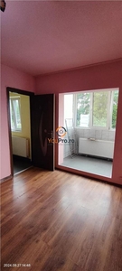 Garsoniera de vanzare etaj 1 cu balcon zona Badea Cartan