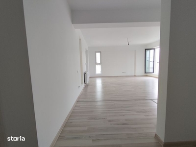 Vand apartament 2 camere, 90 mp + terasa 40 mp, Loc de parcare inclus