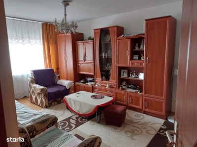 Închiriere Apartament - 3 Camere, Central- Ploiesti