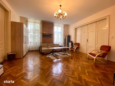 Vand apartament 3 camere, central, Strada Mihai Eminescu