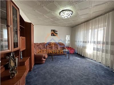 Vanzare apartament 2 camere zona SalajSebastian