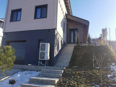 Agentia CasAparta vinde casa ecologica de tip D+P+M, in suprafata construita de 242 mp, panorama inedita, teren 1315 mp, in Saldabagiu, Oradea, Bihor