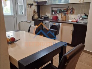 Apartament 2 camere Buzoieni 2 camere decomandat REF04B1181 Apartanent 2 ca