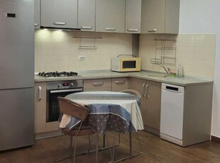 De inchiriat apartament, 3 camere, , mp , Centru, Tg Cucu - StarnetDin 2008 sustinem Comunitatea Agentiilor Imobiliare din Iasi