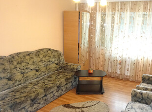 Vand apartament 2 camere decomandat in Deva