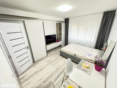 Schimb CASA + 1050 mp teren Negoiesti cu apartament 2 camere Ploiesti