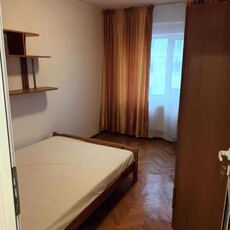 Apartament cu 2 camere, decomandat, etajul 6/10, zona Mircea Cel Batran