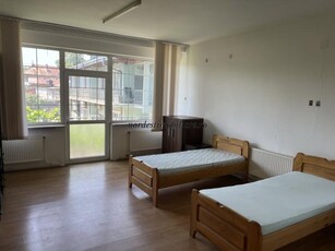 Camere la vila in Copou - Sararie, supr cuprinsa intre 16 mp si 30 mp