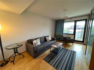 Vanzare apartament de 2 camere Aviatiei Trifesti/Scoala Mea parcare si boxa