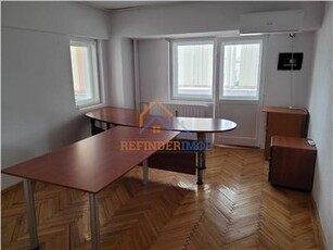 Apartament 2 camere de vanzare Decebal