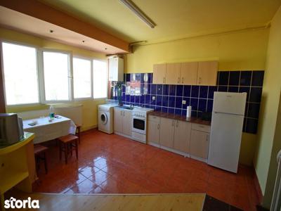 Apartament 3 camere la mansarda, zona Mihai Viteazu