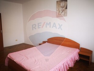 Apartament 1 camera inchiriere in bloc de apartamente Piatra-Neamt, Central