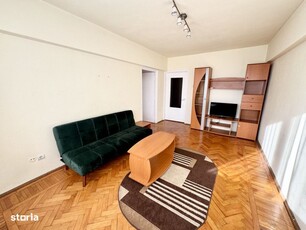 De vanzare apartament 3 camere