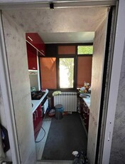 Apartament 2 Camere Decomandat Etaj mic Podu de Fier