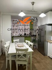 Apartament 3 camere decomandat , bloc nou,etaj 3,mobilat, utilat, zona Centru!