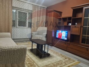 Apartament 3 camere inchiriere in bloc de apartamente Constanta, Tomis Nord