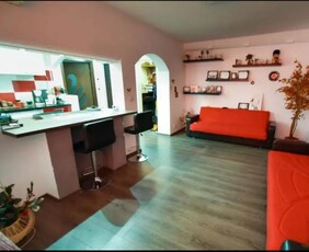 Apartament 3 camere Restaurnat Odeon-Liceul Racovita Podu Ros