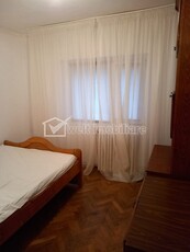 Apartament 3 camere, Zona Campului, Parter, Pivnita