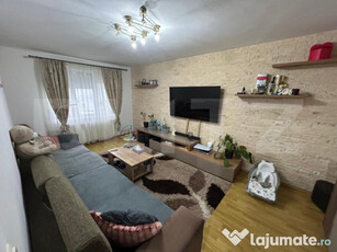 Apartament decomandat cu 2 camere, 52 mp, zona Cetate