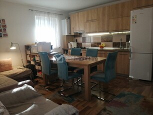 Apartament modern, 3 camere, zona BMW, Floresti