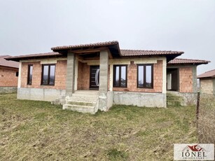 Casa noua semifinisata de vanzare in Sard