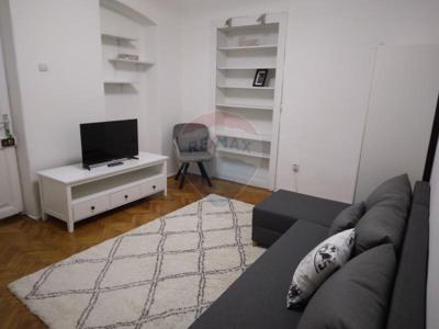 Apartament cu centrala proprie Ultracentral - Prima inchiriere!!!