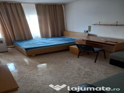 Apartament in centrul orasului pe strada Carusso.