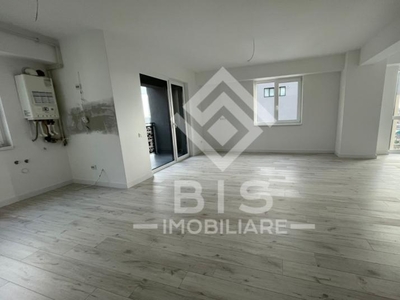 Apartament 3 camere bloc nou