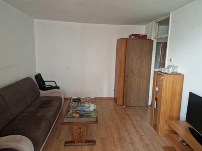 Apartament 3 camere de vanzare LUJERULUI - Bucuresti