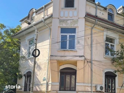 Apartament 3 camere, transformat in 2, mobilat, zona Milcov